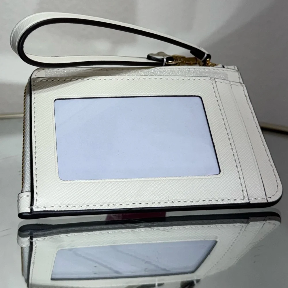 New Kate Spade Boxed Madison Perforated Small Wristlet - Picture 3 of 3